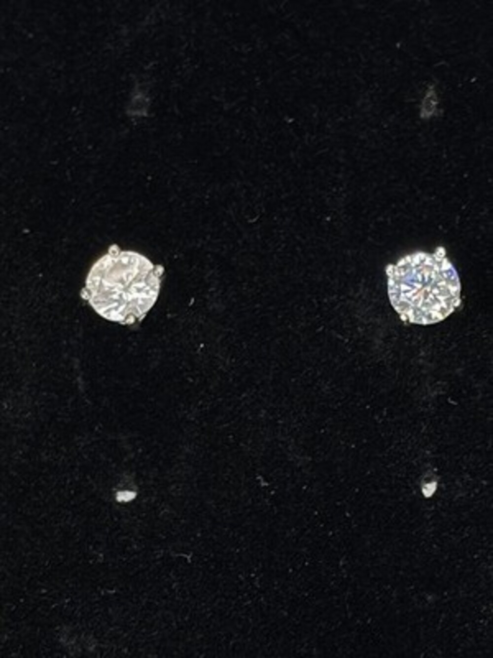DQ 925 Sterling Silver Round CZ Stud Earrings 4-Prong Basket